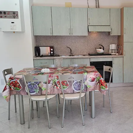 Appartement Bonaventura 12345 Gardola Centro Storico *